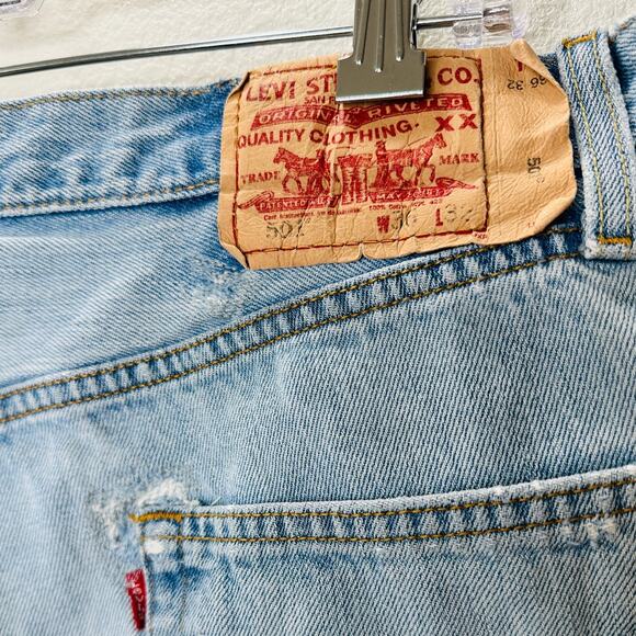 Levis 501 Light Blue Wash Button Fly Cutoff Refurbished Jean Shorts 36 - Picture 8 of 13